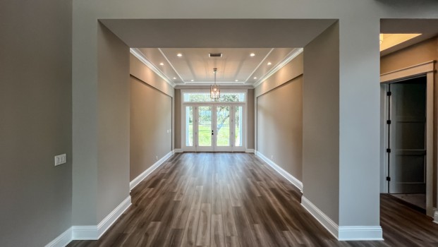 5300 sq ft 3-story custom built waterfront home - foyer