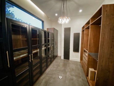 5300 sq. ft. custom designed home located in in Tampa, FL (Hillsborough County) <br>Built by Charter Bay Home Builders