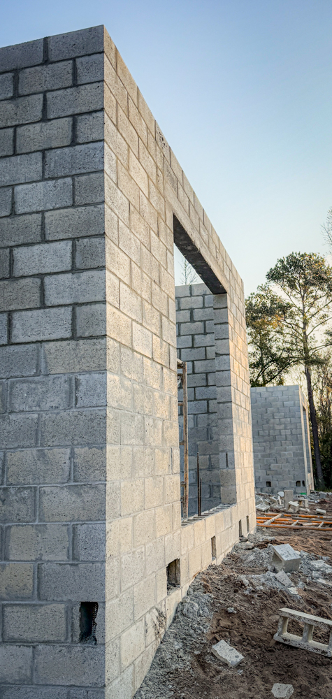 Hernando Block Walls Closeup image of Block Wall of Custom Home in Hernando County